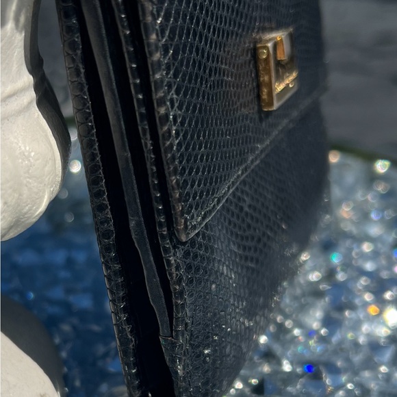 EUC SALVATORE FERRAGAMO BLACK LEATHER WALLET - Picture 3 of 7